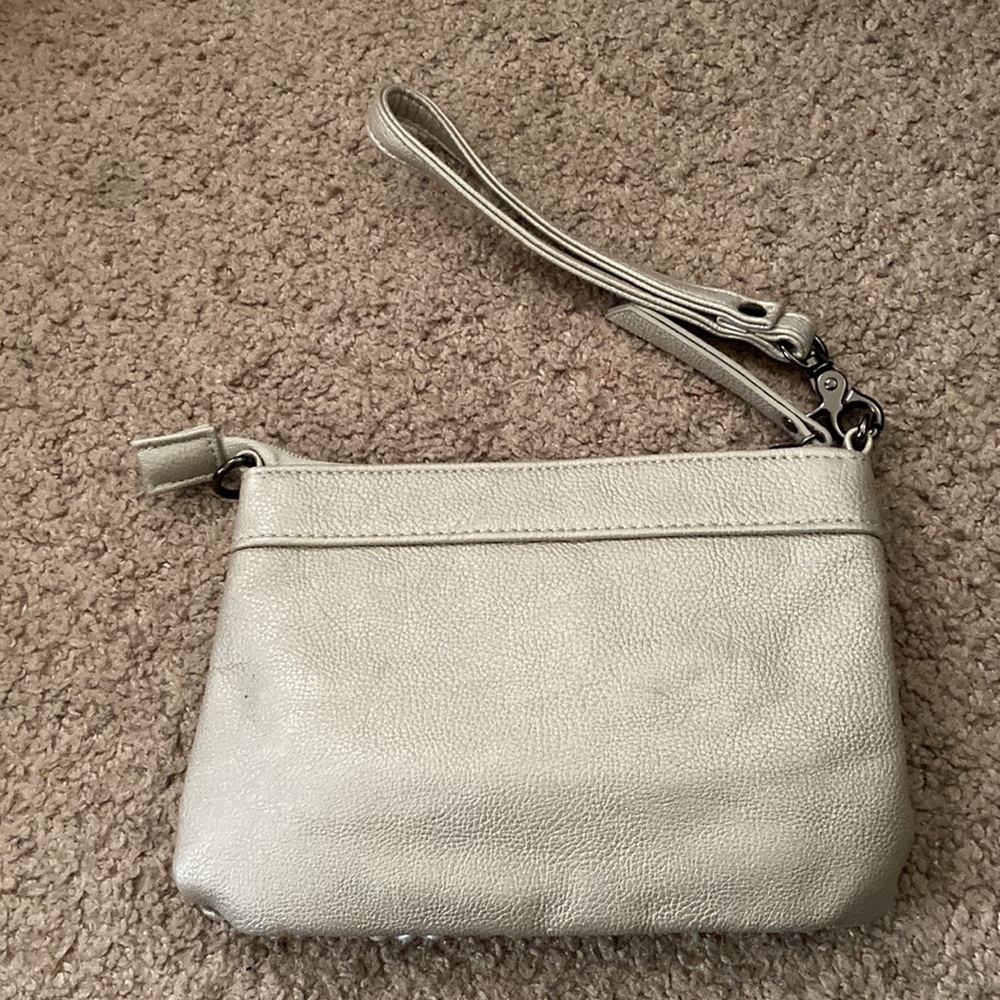 Like New wristlet - Picture 2 of 4